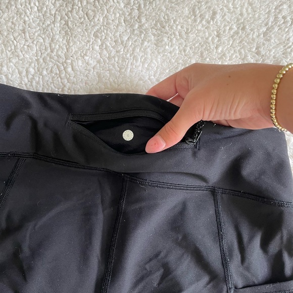 Lululemon Black Scalloped Hem Reflective Tight Stuff Pants - Picture 5 of 6